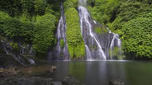 air terjun tersembunyi